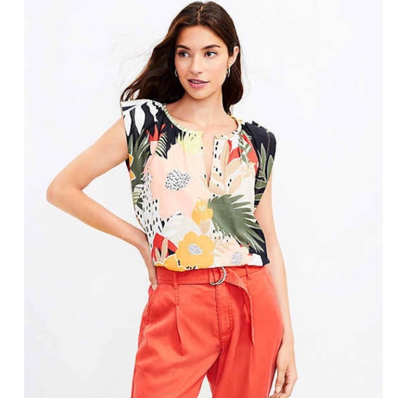 LOFT Tops - LOFT Paradise Tropical Print Flutter Sleeve Top